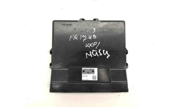 Toyota Prius (XW30) Central body control module 8968147460