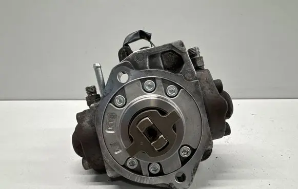 Mitsubishi Outlander Fuel injection high pressure pump 1460A043 2940000991 31504