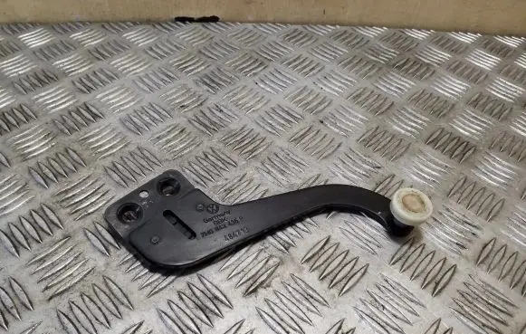 Volkswagen Transporter - Caravelle T5 Sliding door upper roller guide/hinge 7H0843435P