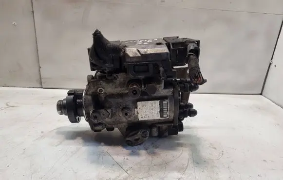Opel Zafira A Fuel injection high pressure pump 0470504227 55556383 846252