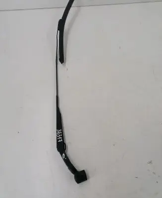 Hyundai i20 (PB PBT) Front wiper blade arm