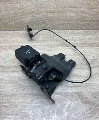 BMW 5 E39 Tailgate/trunk/boot lock/catch/latch 8168892 8232520