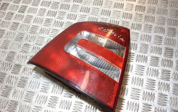 Skoda Octavia Mk2 (1Z) Rear/tail lights 1Z5945095A