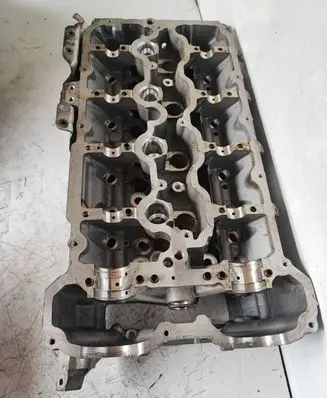 BMW 5 F10 F11 Engine head 7573940