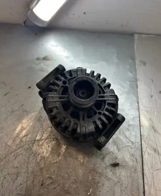 Mercedes-Benz E W212 Generator/alternator A0009067702 2618188C 315026442