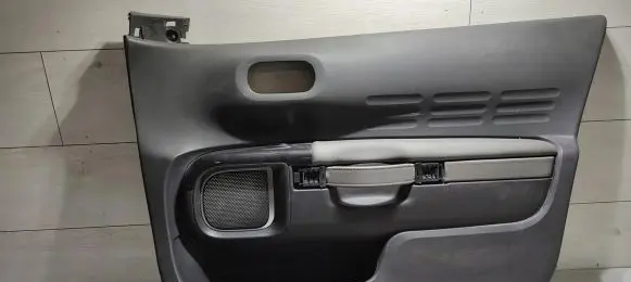 Citroen C4 Cactus Front door card panel trim 156070671