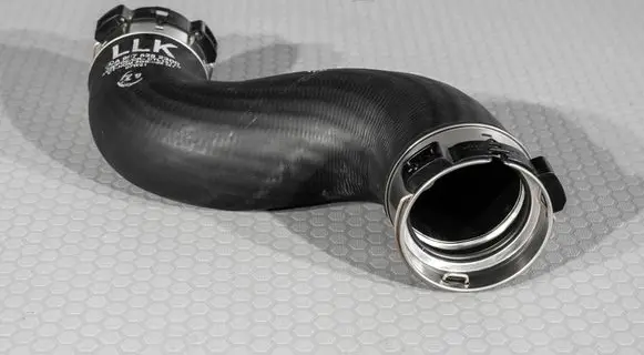 Intercooler hose/pipe