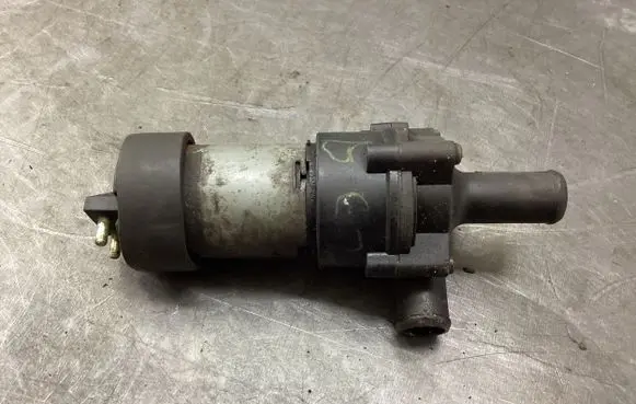 Mercedes-Benz C W203 Electric auxiliary coolant/water pump PA66GF30 PA6GF15MF25