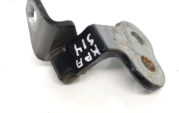 Ford Focus Front door lower hinge 