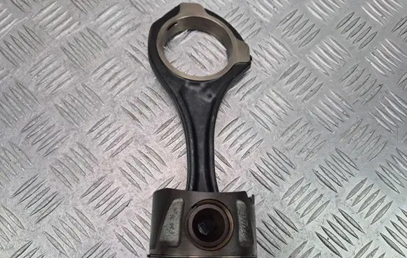 Mercedes-Benz E W212 Piston with connecting rod 8370B