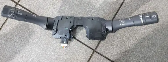 Nissan Murano Z51 Wiper turn signal indicator stalk/switch