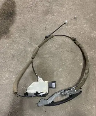 Citroen Berlingo Sliding door lock PSA828414