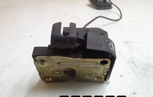 Front door lock