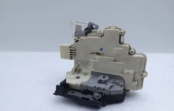 Audi Q7 4L Rear door lock 3C4839015C