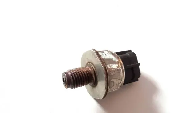 Fuel pressure sensor