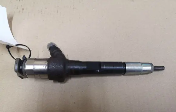 Mazda 6 Fuel injector R2AA13H50