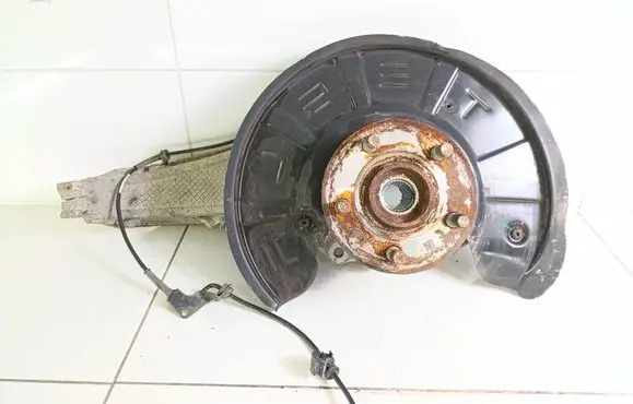 Tesla Model S Front wheel hub spindle knuckle 103060600D 104595101B 103779400B