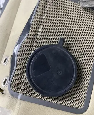 Volvo S80 Headlight/headlamp dust cover