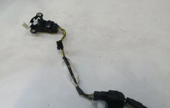 Toyota Corolla E120 E130 Accelerator throttle pedal 8222302030 8928152021