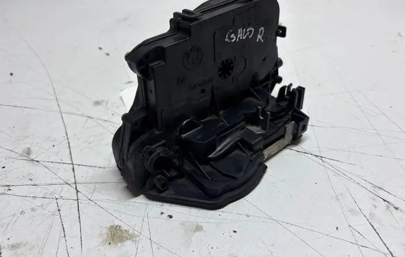 BMW 3 E90 E91 Rear door lock 7060296