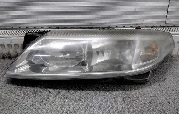 Renault Laguna II Headlight/headlamp 9060906102A