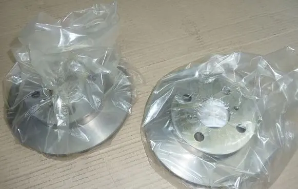 Toyota Starlet (P90) V Front brake disc J3302113