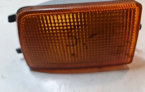 Volkswagen Golf III Front indicator light 1H0953155C 858039
