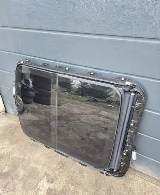 Volvo XC40 Sunroof set 32131339