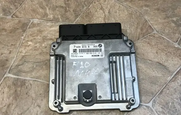 BMW 1 F20 F21 Engine control unit/module 8518424