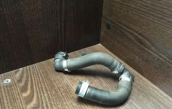 Fiat Fiorino Engine coolant pipe/hose 51815405OE