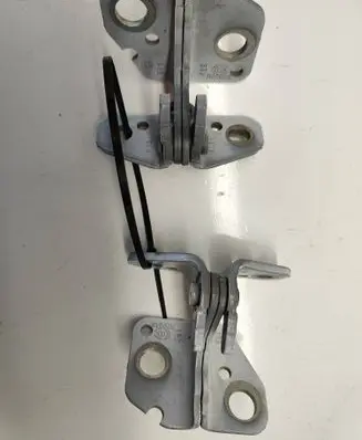 Ram 1500 Front door hinge set 1120038 85574F