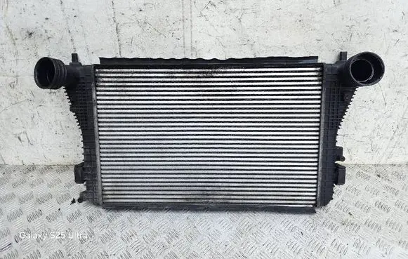 Volkswagen Golf V Intercooler radiator 1K0145803L
