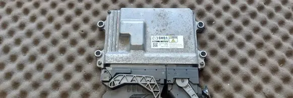 Mazda CX-5 Engine control unit/module SH0118881U 2757006383