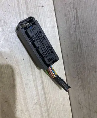 BMW X3 E83 ABS module connector plug 6920063