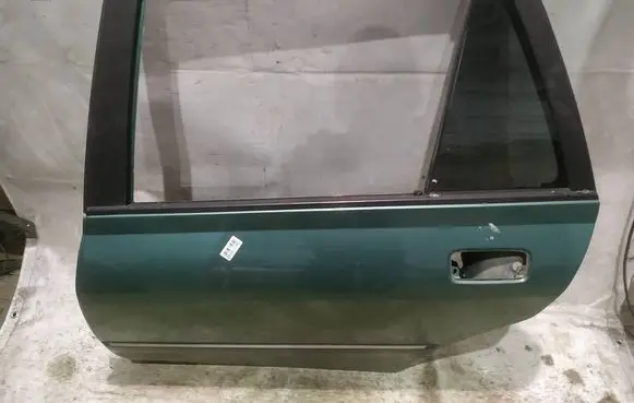 Peugeot 406 Rear door 