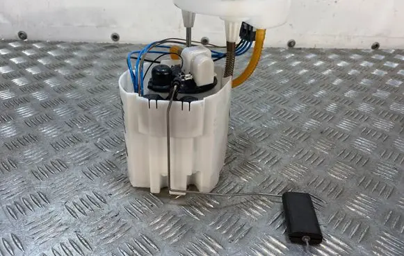 Mini Cooper Countryman F60 In-tank fuel pump 7300465 0580200505 7301785