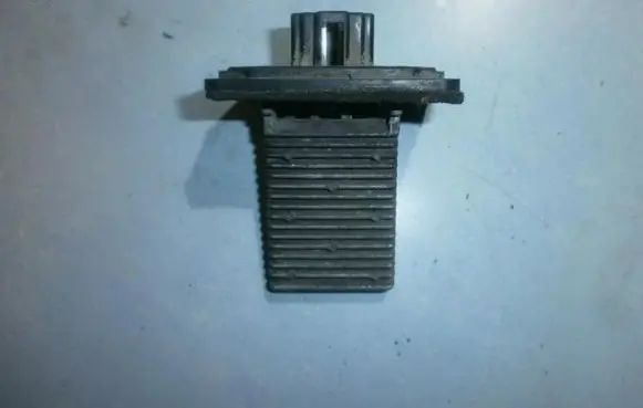 Nissan Almera Heater blower motor/fan resistor