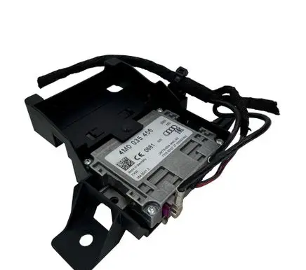 Audi A4 S4 B9 Aerial antenna amplifier 4M0035456