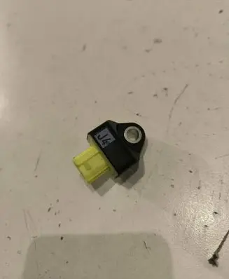 Toyota RAV 4 (XA50) Airbag deployment crash/impact sensor 8917311010 5327NZLCX