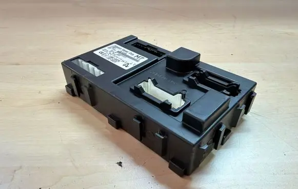 Nissan Juke I F15 Central body control module 284B1BV81C