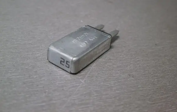Fiat Freemont Fuse 13182116