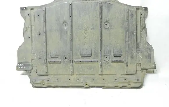 Nissan Leaf I (ZE0) Center/middle under tray cover 748N3-3NA0A