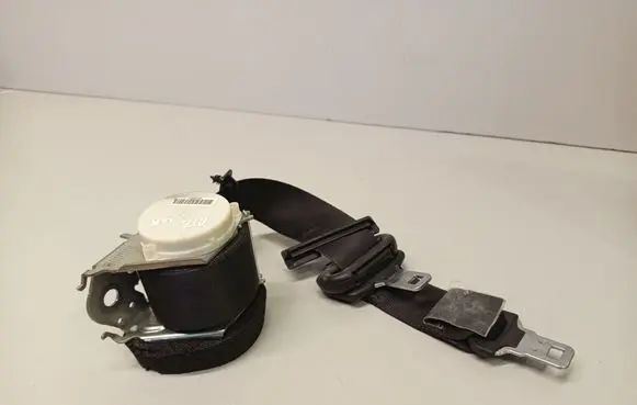 Ford S-MAX Middle seatbelt (rear) 611B68N