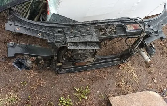 Audi A6 Allroad C5 Radiator support slam panel