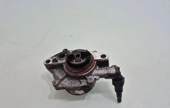 Ford Fiesta Vacuum pump 