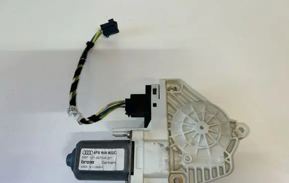 Audi A6 S6 C6 4F Front door window regulator motor 4F0959802D