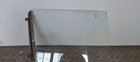 Ford Transit Front door window glass four-door 43R007023