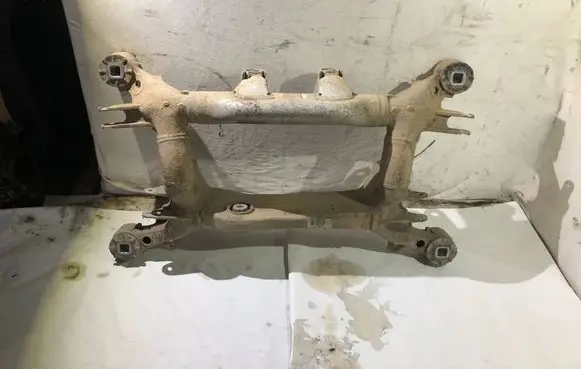 BMW 5 E60 E61 Rear subframe 6770828