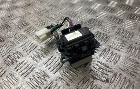 Subaru Forester SH Heater blower motor/fan resistor
