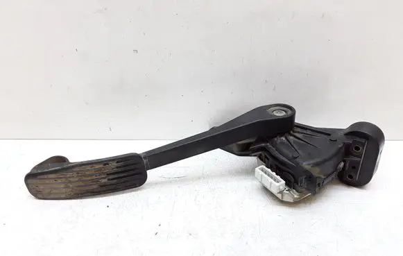 Volvo XC90 Accelerator throttle pedal 30666656